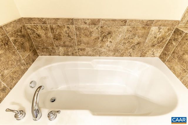 1051 GLENWOOD STATION LN #104, Charlottesville, VA 22901