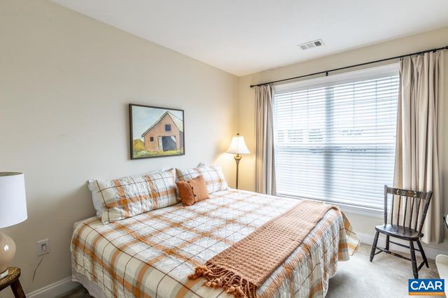 1051 GLENWOOD STATION LN #104, Charlottesville, VA 22901