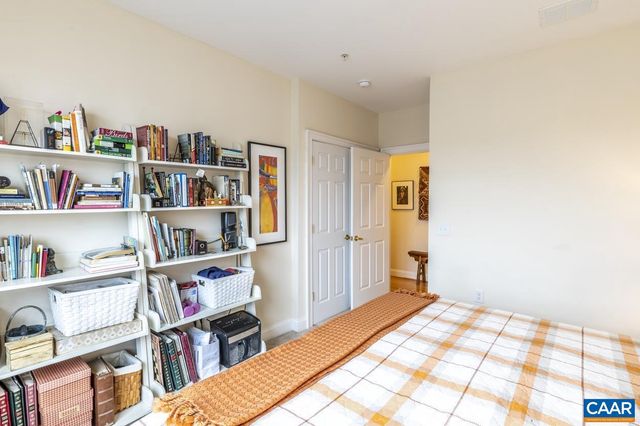 1051 GLENWOOD STATION LN #104, Charlottesville, VA 22901
