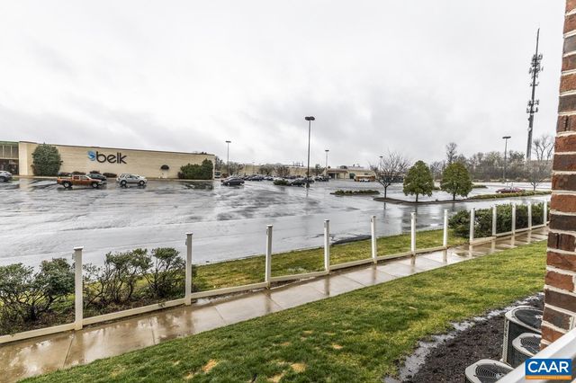 1051 GLENWOOD STATION LN #104, Charlottesville, VA 22901
