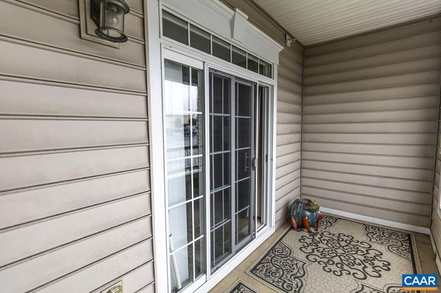 1051 GLENWOOD STATION LN #104, Charlottesville, VA 22901