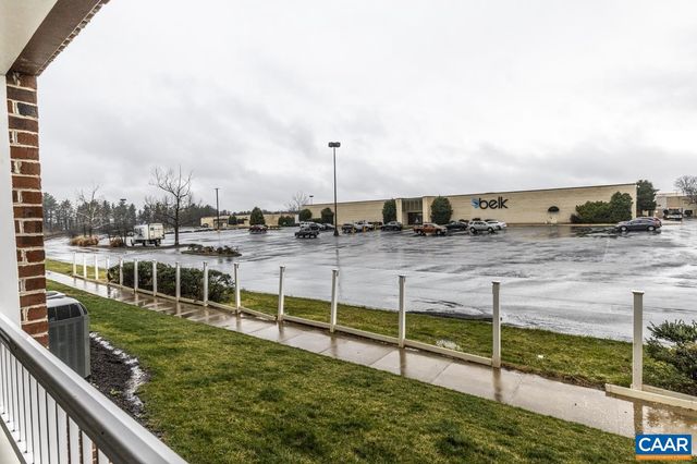 1051 GLENWOOD STATION LN #104, Charlottesville, VA 22901