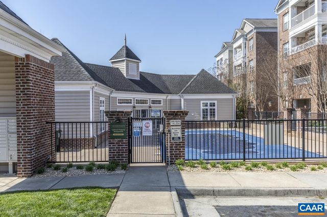 1051 GLENWOOD STATION LN #104, Charlottesville, VA 22901