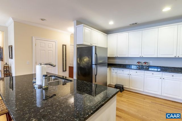 1051 GLENWOOD STATION LN #104, Charlottesville, VA 22901