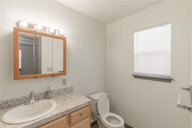 624 S Ash Street, Guthrie, OK 73044