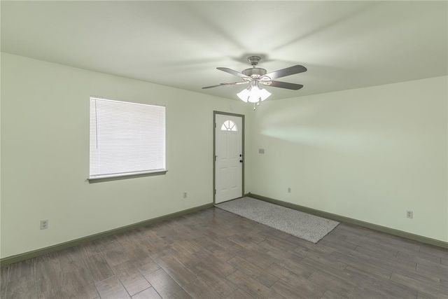 624 S Ash Street, Guthrie, OK 73044