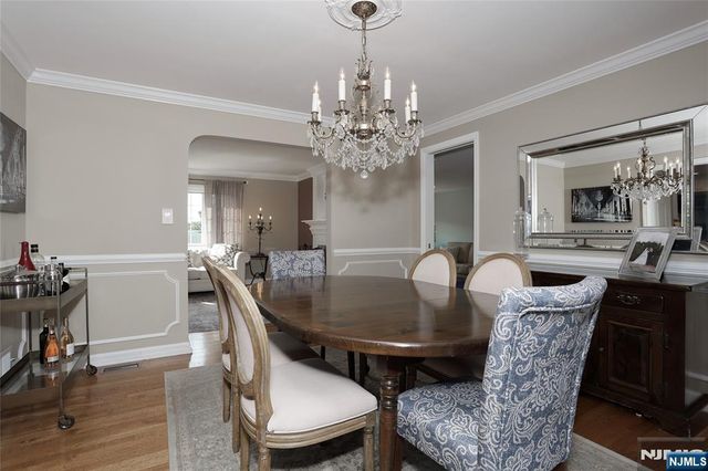 37 Oakley Terrace, Nutley, NJ 07110