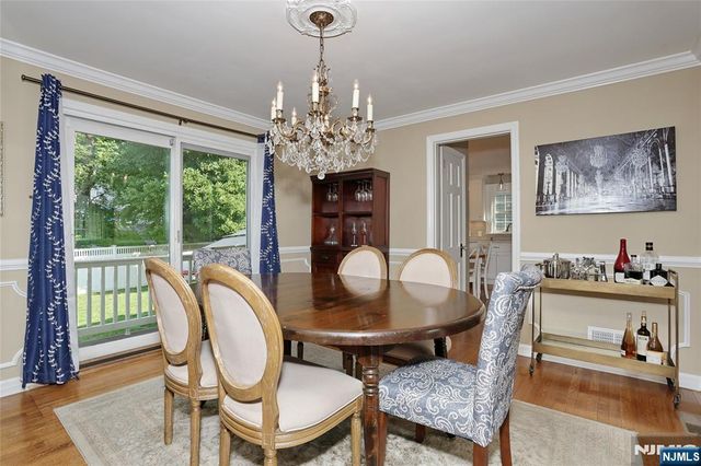 37 Oakley Terrace, Nutley, NJ 07110