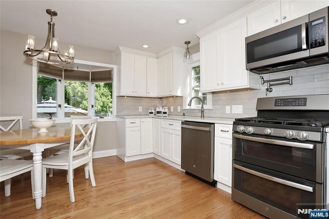 37 Oakley Terrace, Nutley, NJ 07110