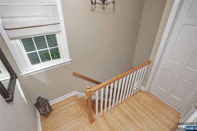 37 Oakley Terrace, Nutley, NJ 07110