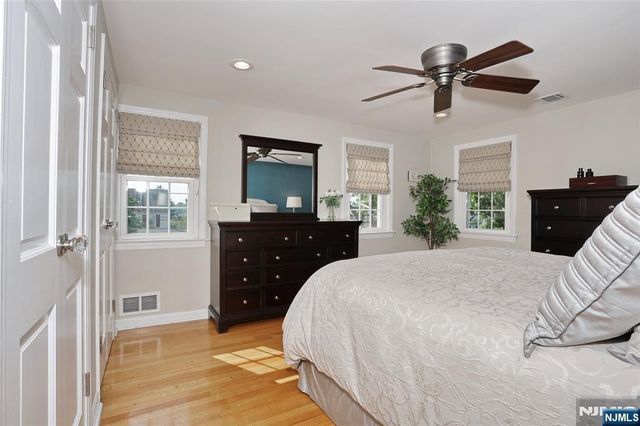 37 Oakley Terrace, Nutley, NJ 07110