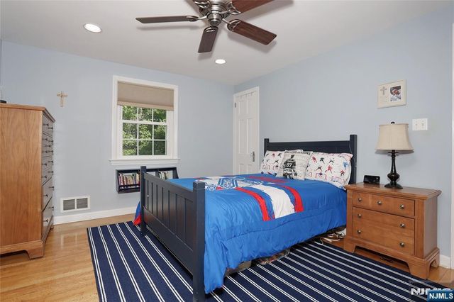 37 Oakley Terrace, Nutley, NJ 07110