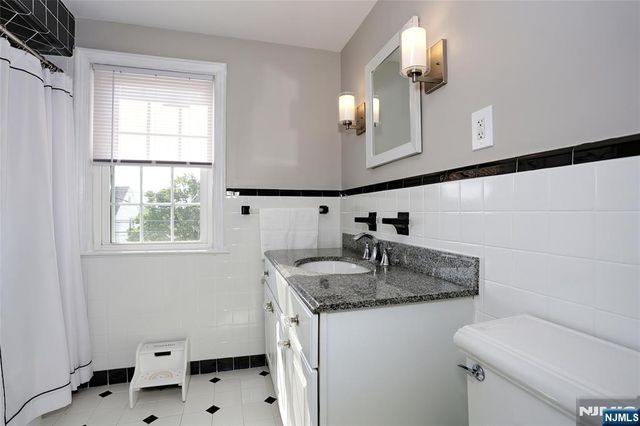 37 Oakley Terrace, Nutley, NJ 07110