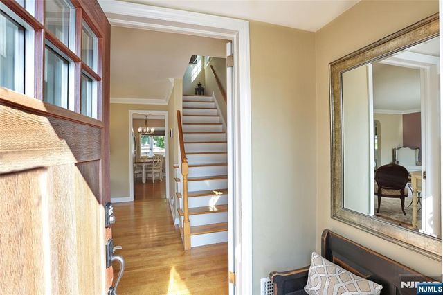 37 Oakley Terrace, Nutley, NJ 07110
