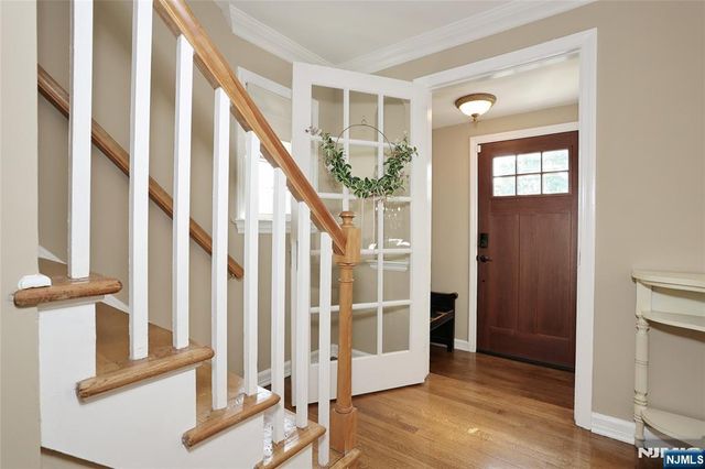 37 Oakley Terrace, Nutley, NJ 07110