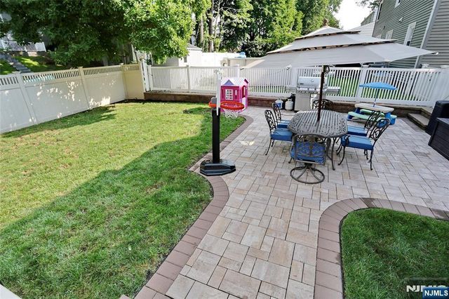 37 Oakley Terrace, Nutley, NJ 07110