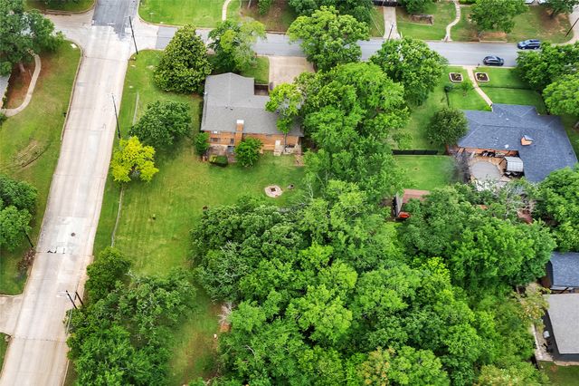 930 S MAURICE Avenue, Denison, TX 75020