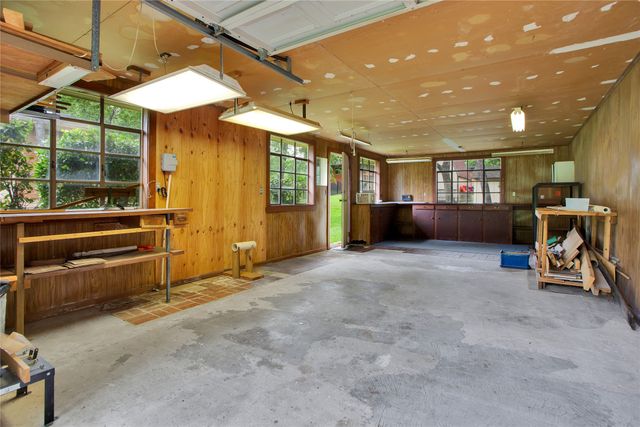 930 S MAURICE Avenue, Denison, TX 75020