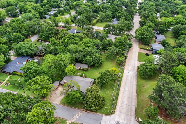 930 S MAURICE Avenue, Denison, TX 75020