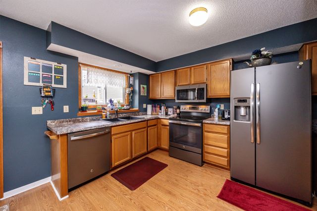 2419 W 1st Street, Ankeny, IA 50023
