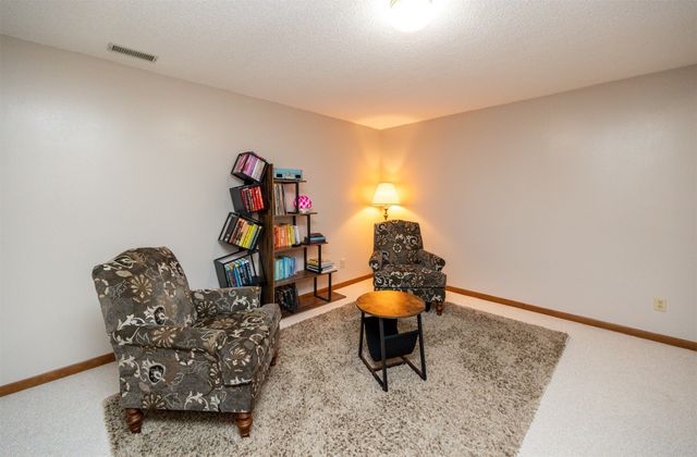 2419 W 1st Street, Ankeny, IA 50023