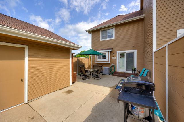 2419 W 1st Street, Ankeny, IA 50023