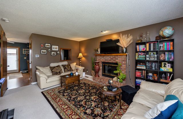 2419 W 1st Street, Ankeny, IA 50023