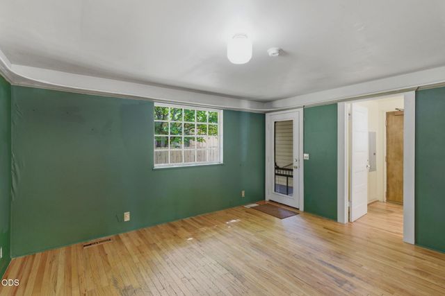 409 NW Dimmick Street, Grants Pass, OR 97526