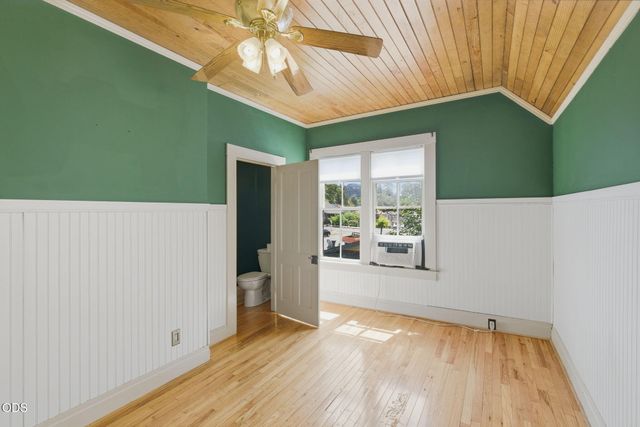 409 NW Dimmick Street, Grants Pass, OR 97526