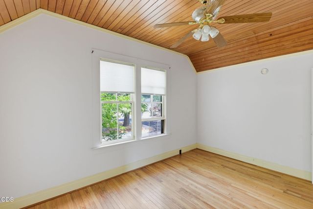409 NW Dimmick Street, Grants Pass, OR 97526