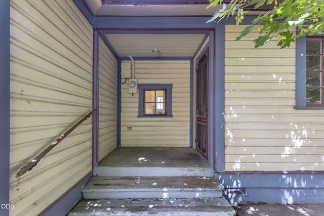 409 NW Dimmick Street, Grants Pass, OR 97526