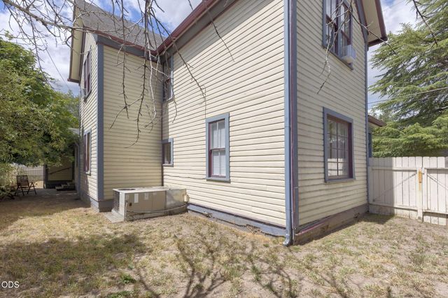 409 NW Dimmick Street, Grants Pass, OR 97526