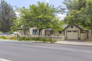 409 NW Dimmick Street, Grants Pass, OR 97526