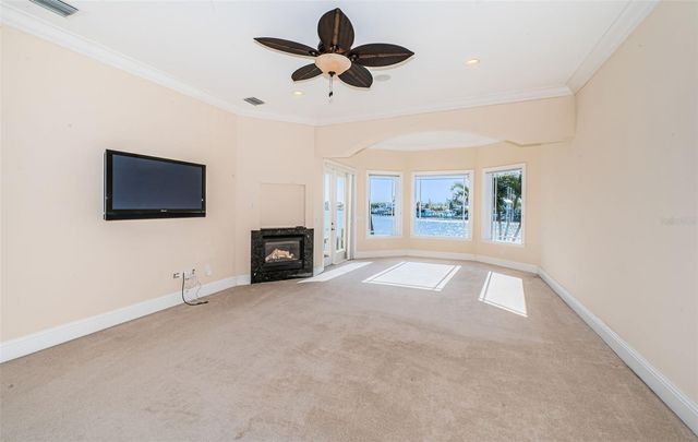 7986 9TH AVENUE S, St Petersburg, FL 33707