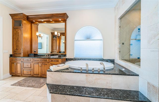 7986 9TH AVENUE S, St Petersburg, FL 33707