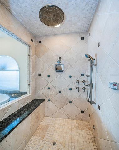 7986 9TH AVENUE S, St Petersburg, FL 33707