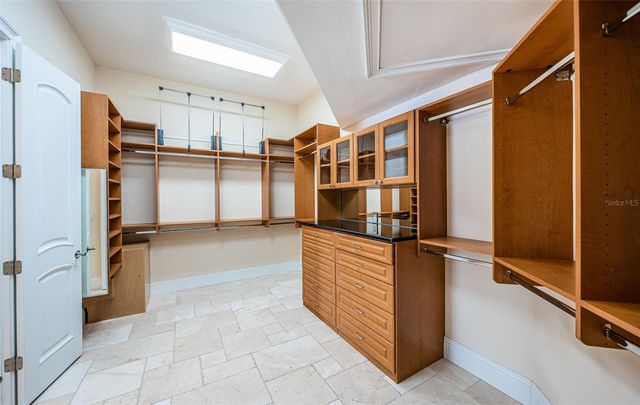 7986 9TH AVENUE S, St Petersburg, FL 33707