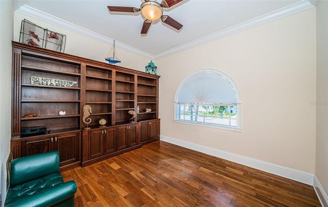 7986 9TH AVENUE S, St Petersburg, FL 33707