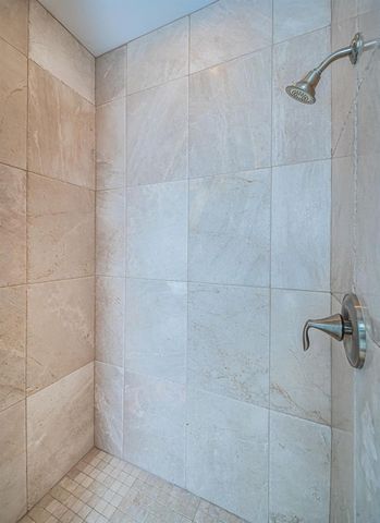 7986 9TH AVENUE S, St Petersburg, FL 33707