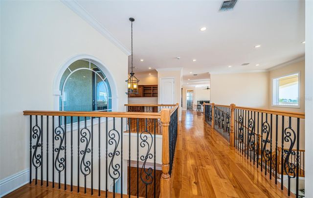 7986 9TH AVENUE S, St Petersburg, FL 33707