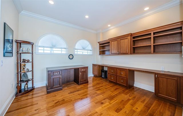 7986 9TH AVENUE S, St Petersburg, FL 33707