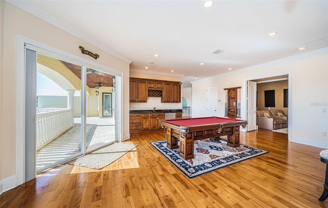 7986 9TH AVENUE S, St Petersburg, FL 33707