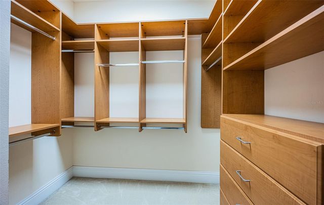 7986 9TH AVENUE S, St Petersburg, FL 33707