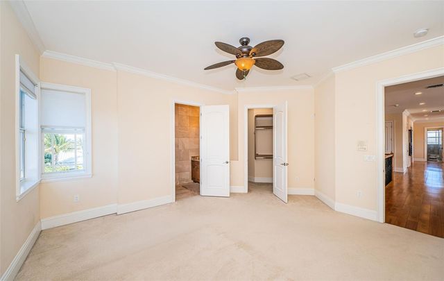 7986 9TH AVENUE S, St Petersburg, FL 33707