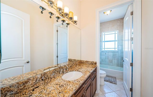 7986 9TH AVENUE S, St Petersburg, FL 33707