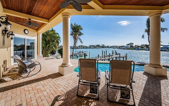 7986 9TH AVENUE S, St Petersburg, FL 33707