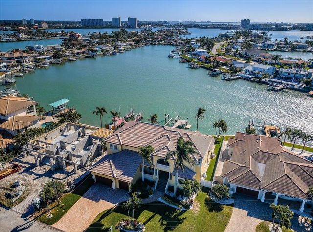 7986 9TH AVENUE S, St Petersburg, FL 33707