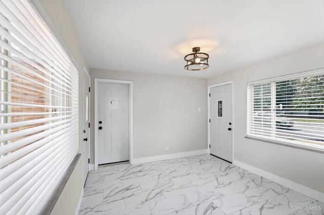 5291 Cleves Warsaw Pike, Cincinnati, OH 45238