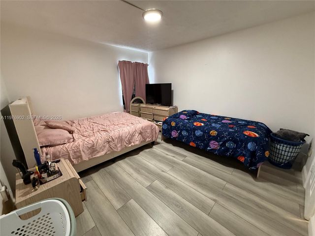 6070 W 18th Ave 209, Hialeah, FL 33012