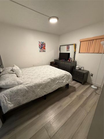 6070 W 18th Ave 209, Hialeah, FL 33012